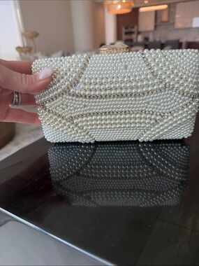 Vernon Hill beaded clutch